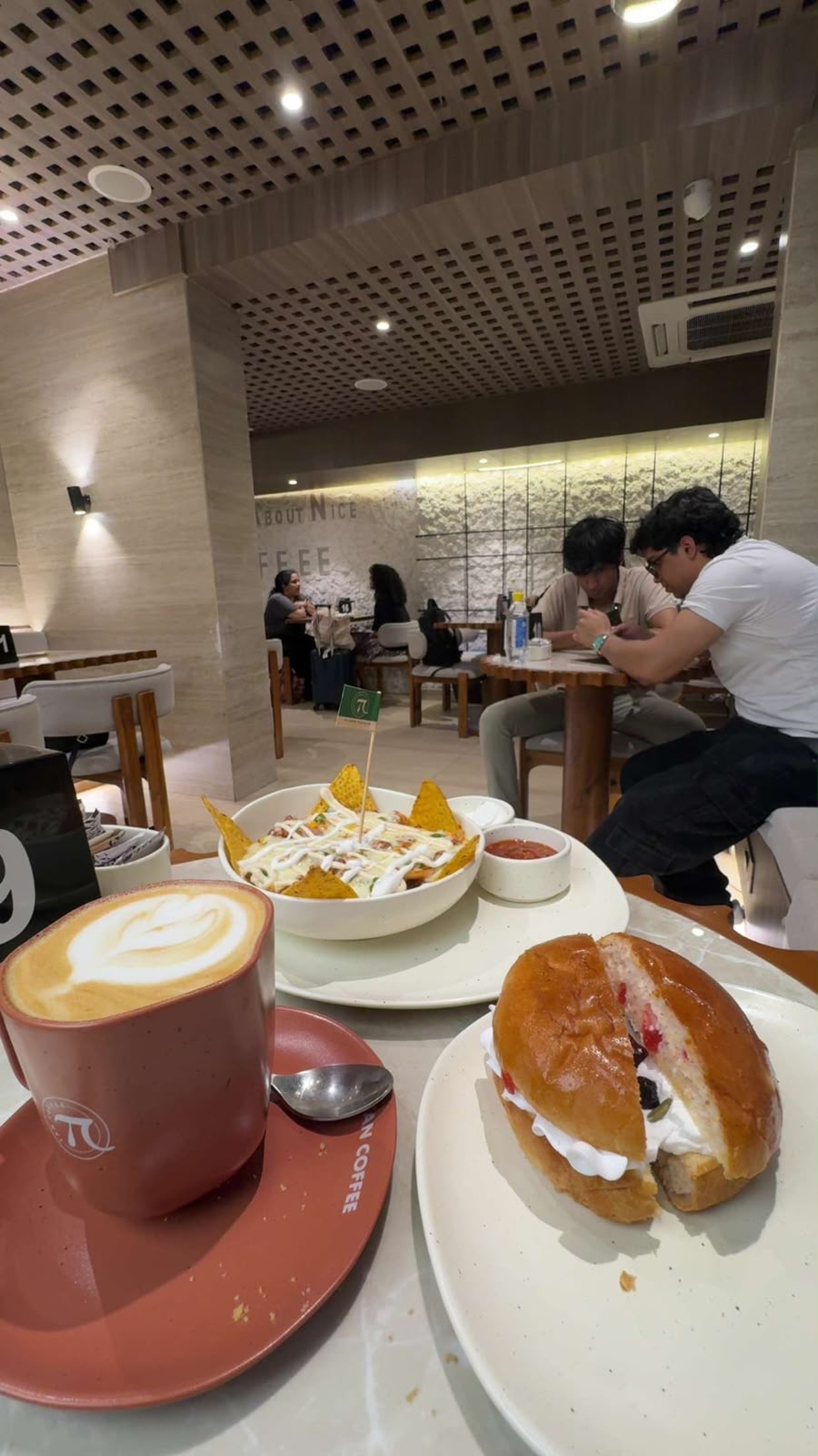 Cafe hopping memory 22